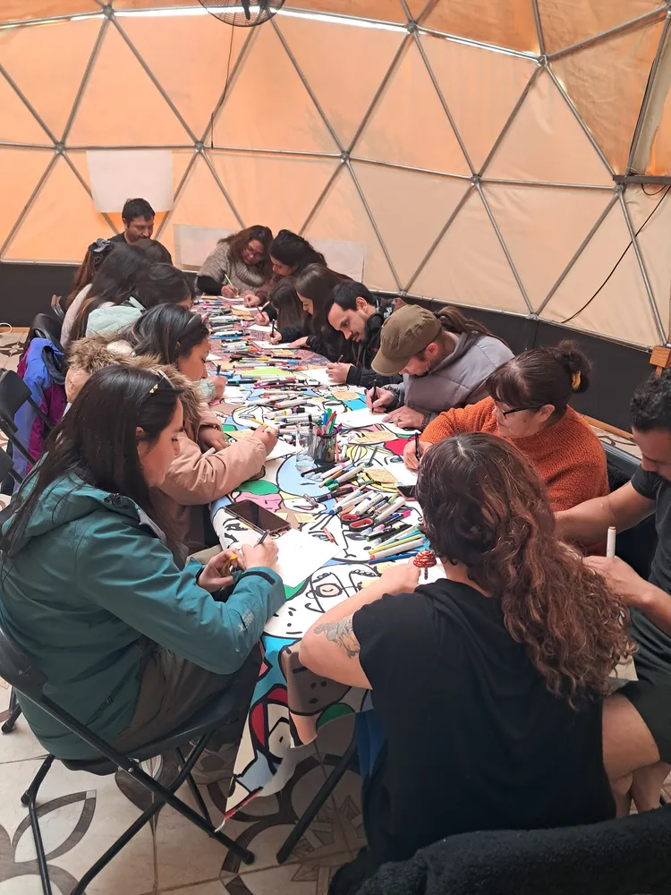 Jornada creativa dentro de un domo